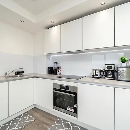 Deluxe Double Bed In Shared Apt Near Canary Wharf, City Airport & O2 Arena With Thames View London Exterior foto